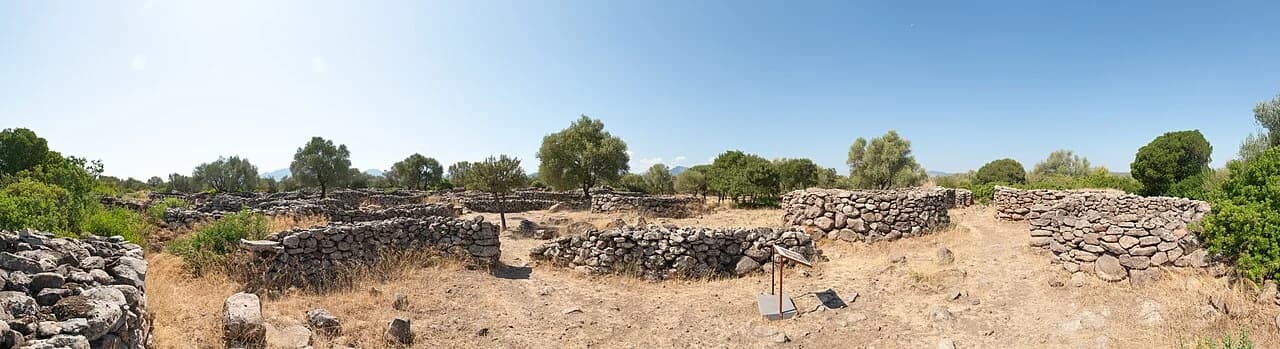 Vestiges du village nuragique de Serra Orrios sur le territoire de Dorgali