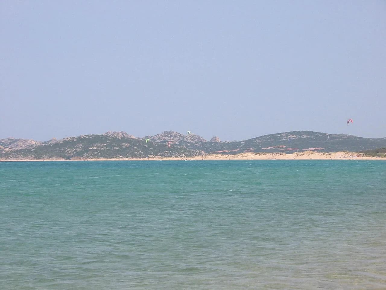 Baie et zone de sports nautiques de Porto Pollo près de Palau