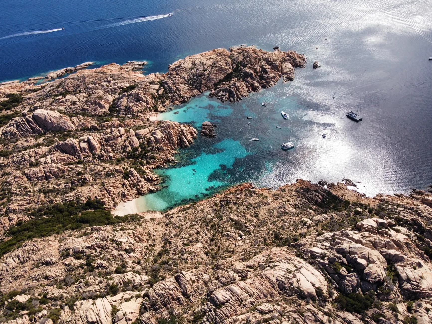 Archipel de la Maddalena en bateau : Budelli et plage rose
